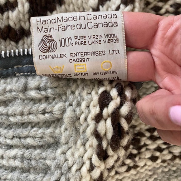 Vintage Handmade Tuak Sweater/Cardigan - Picture 4 of 5